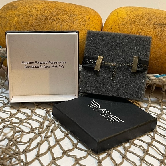 New Ashley Bridget Hunger Games Mocking Jay Bird Braided Bracelet Arrow Bracelet - Picture 2 of 3